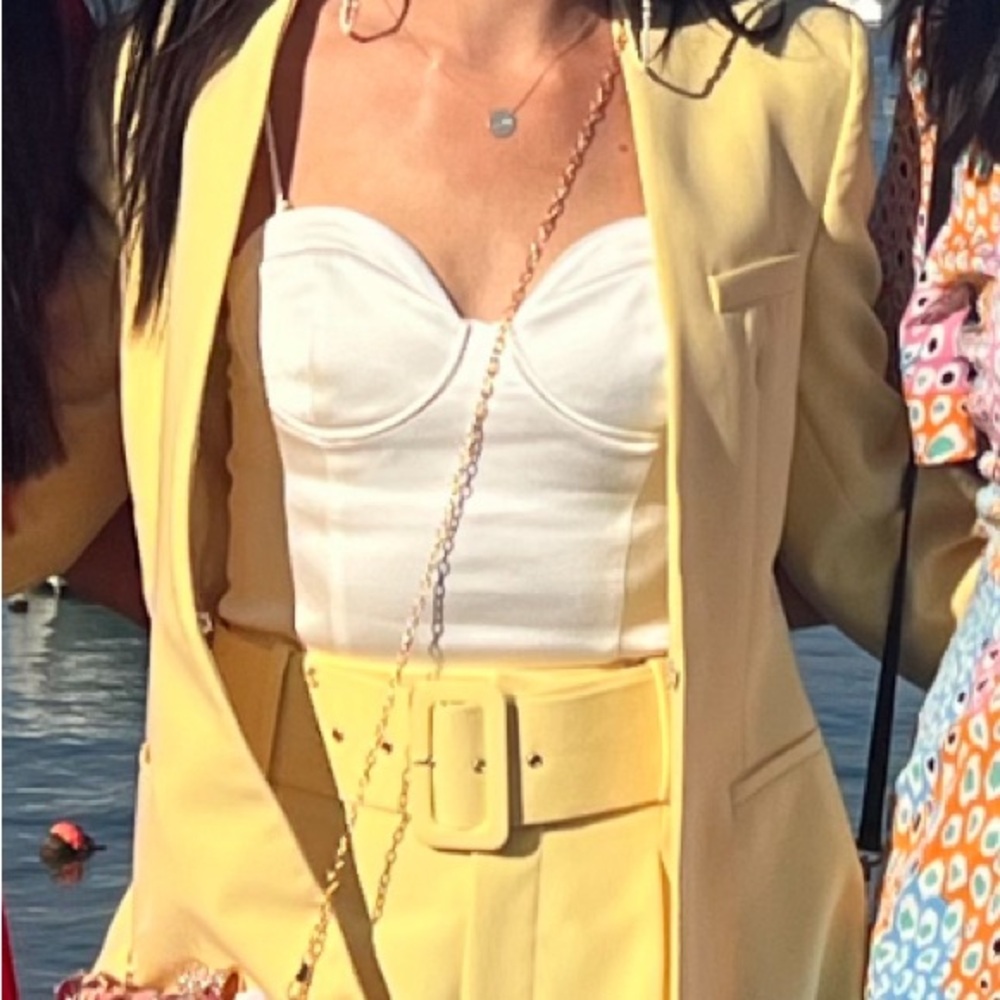 XS Zara tailored suit in lemon color